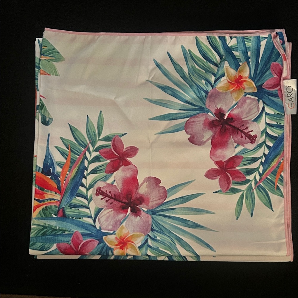 2 Caro OVERSIZED Floral Tropical Print BEACH TOWEL/ BLANKETS Pink and Green